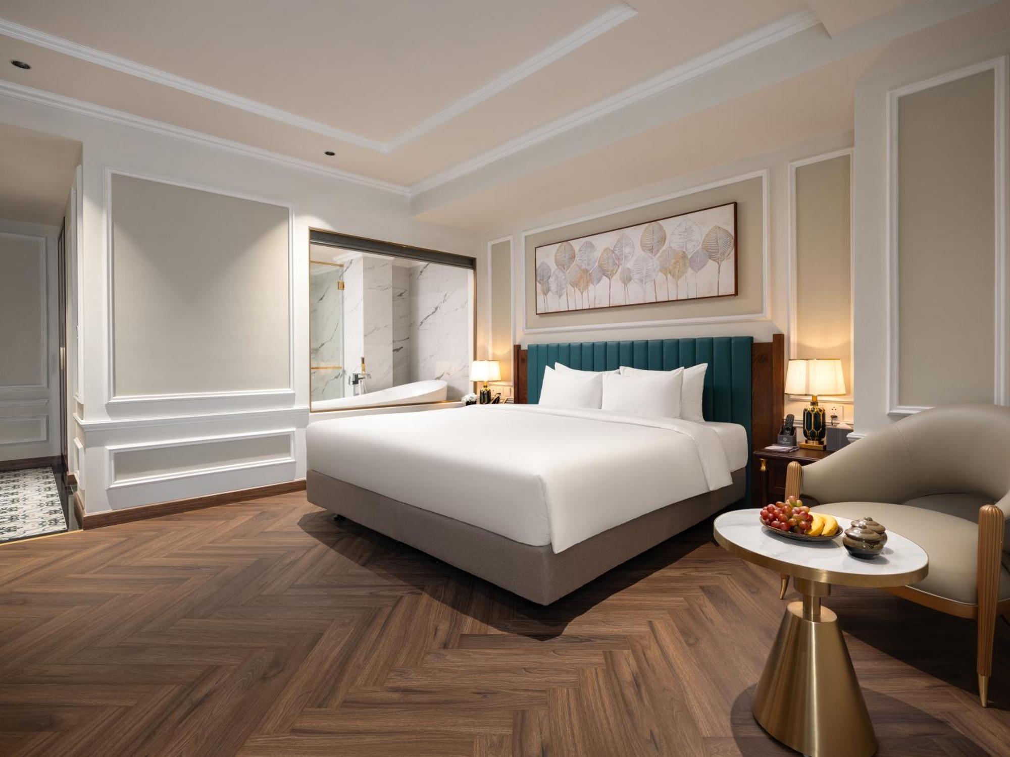 L'Signature Hotel & Spa Hanoi Exterior photo