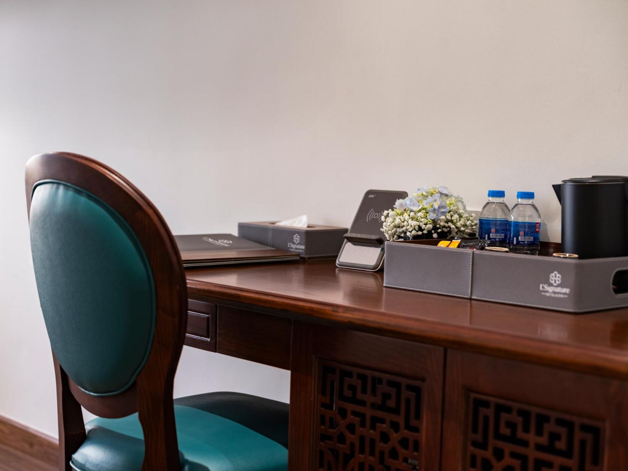 L'Signature Hotel & Spa Hanoi Exterior photo