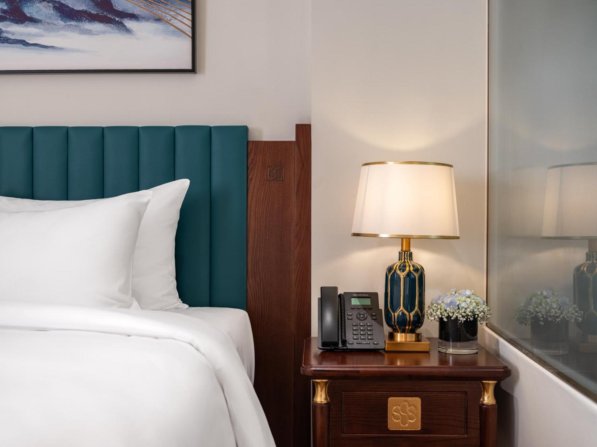 L'Signature Hotel & Spa Hanoi Exterior photo