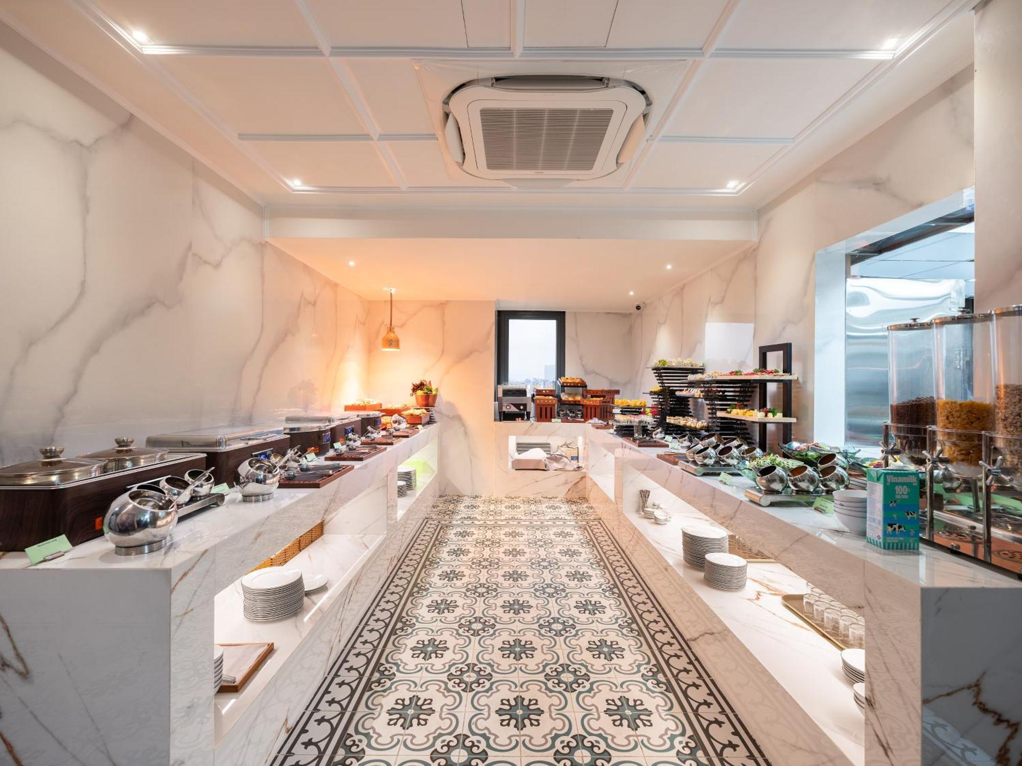 L'Signature Hotel & Spa Hanoi Exterior photo