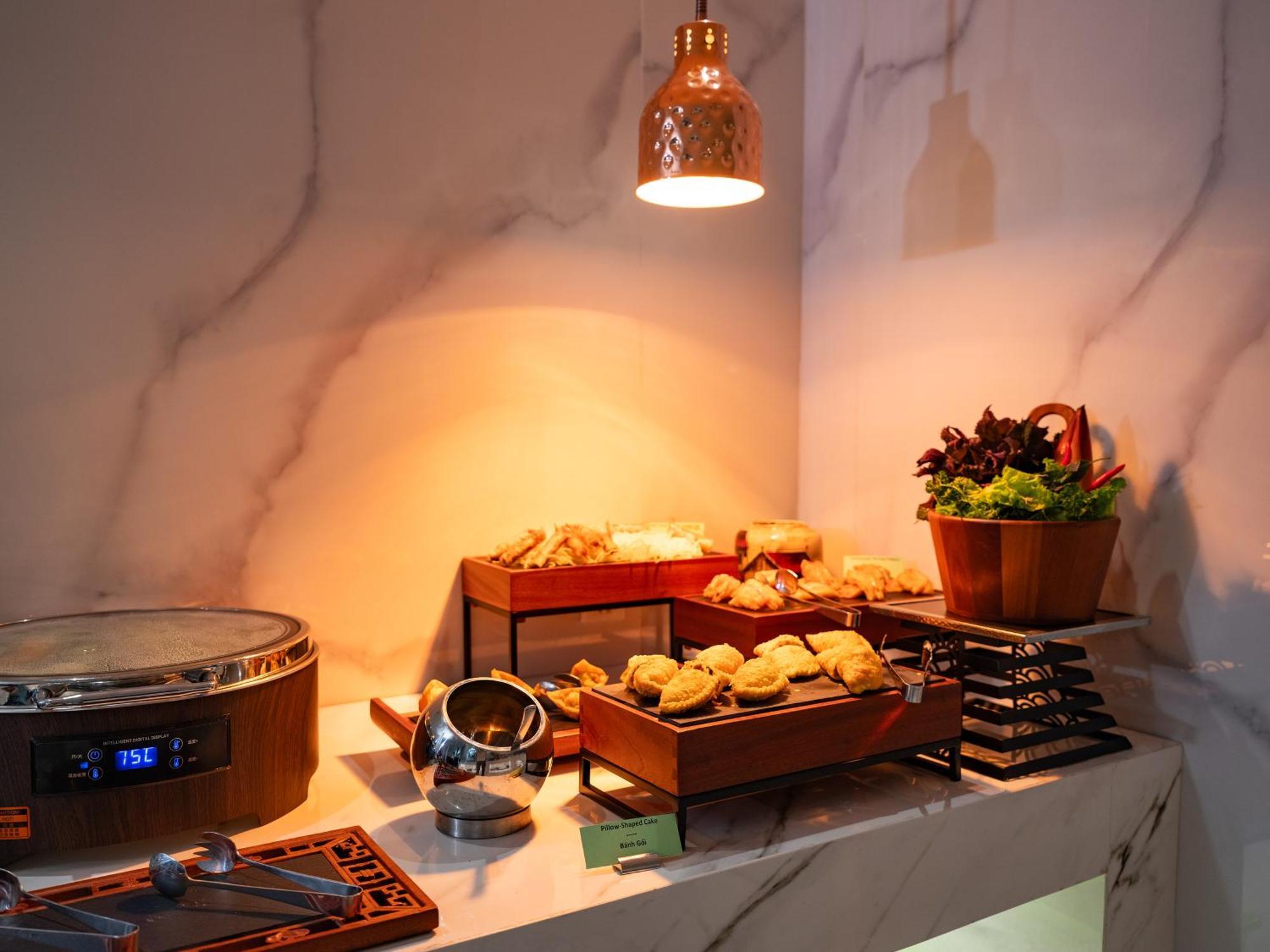 L'Signature Hotel & Spa Hanoi Exterior photo