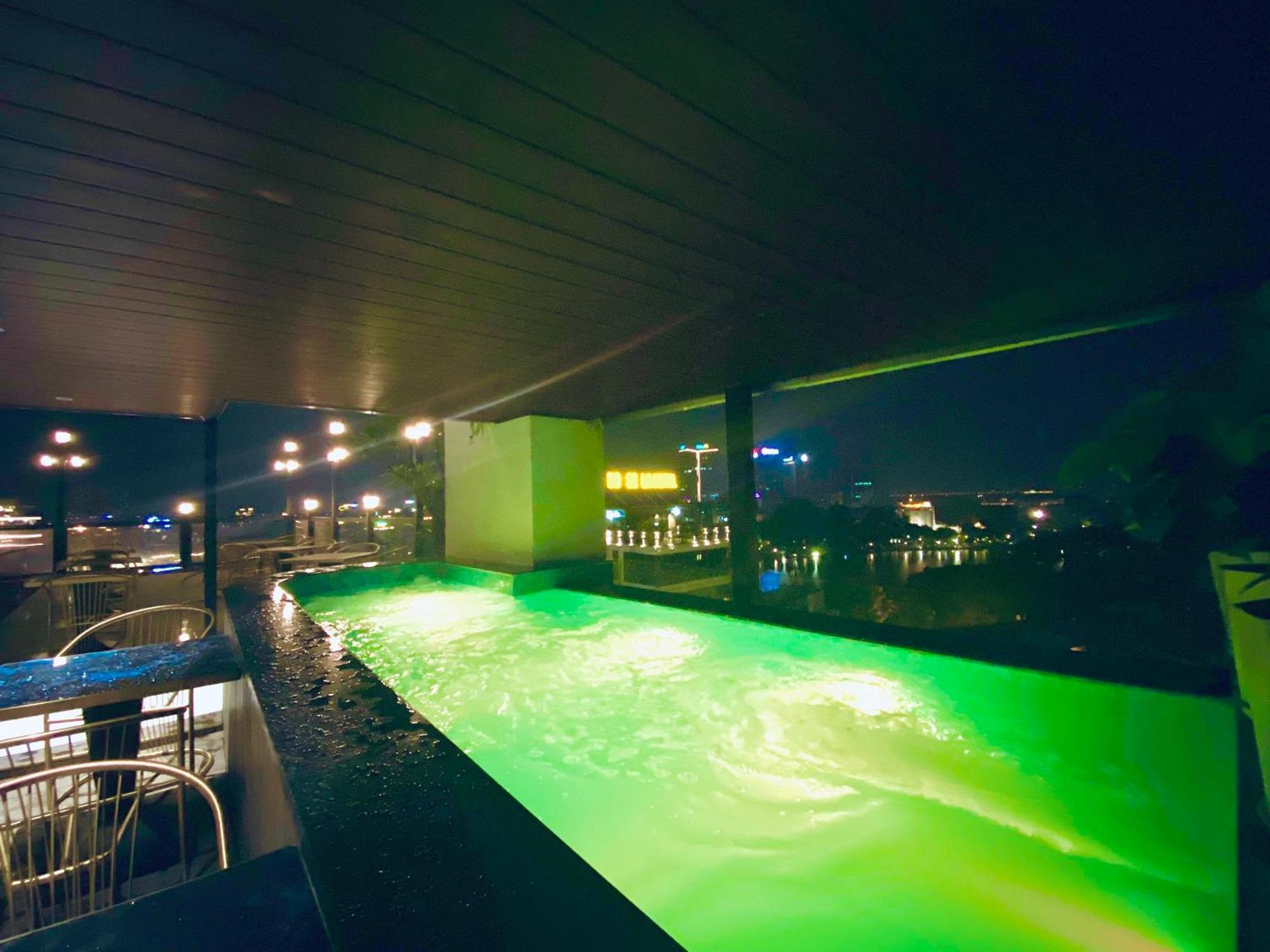 L'Signature Hotel & Spa Hanoi Exterior photo