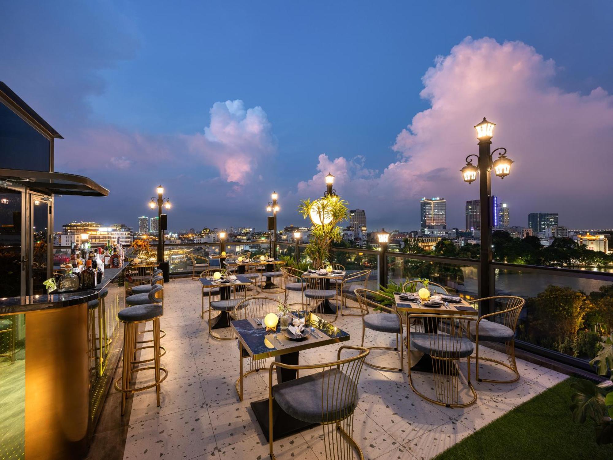 L'Signature Hotel & Spa Hanoi Exterior photo